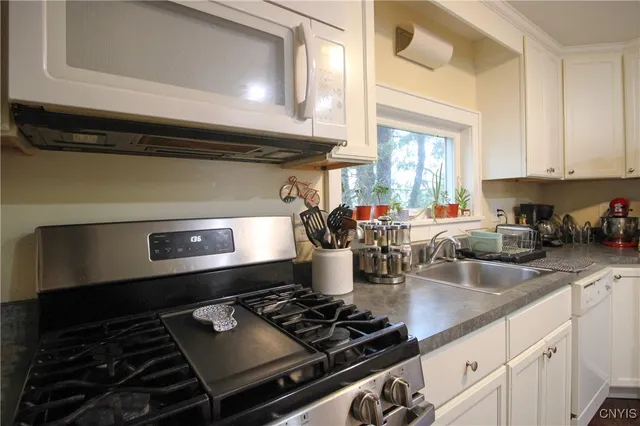 $259,000 | 26 Eaton Street, Hamilton, NY 13346