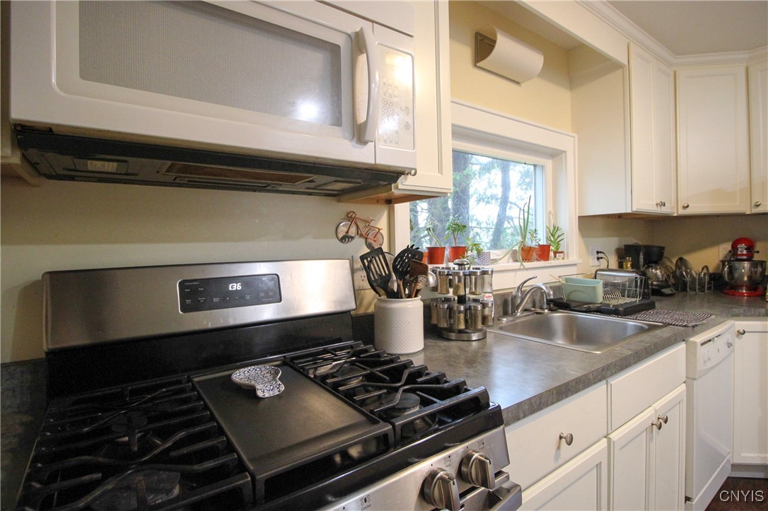 26 Eaton Street Hamilton, NY 13346 - Photo 19 of 35