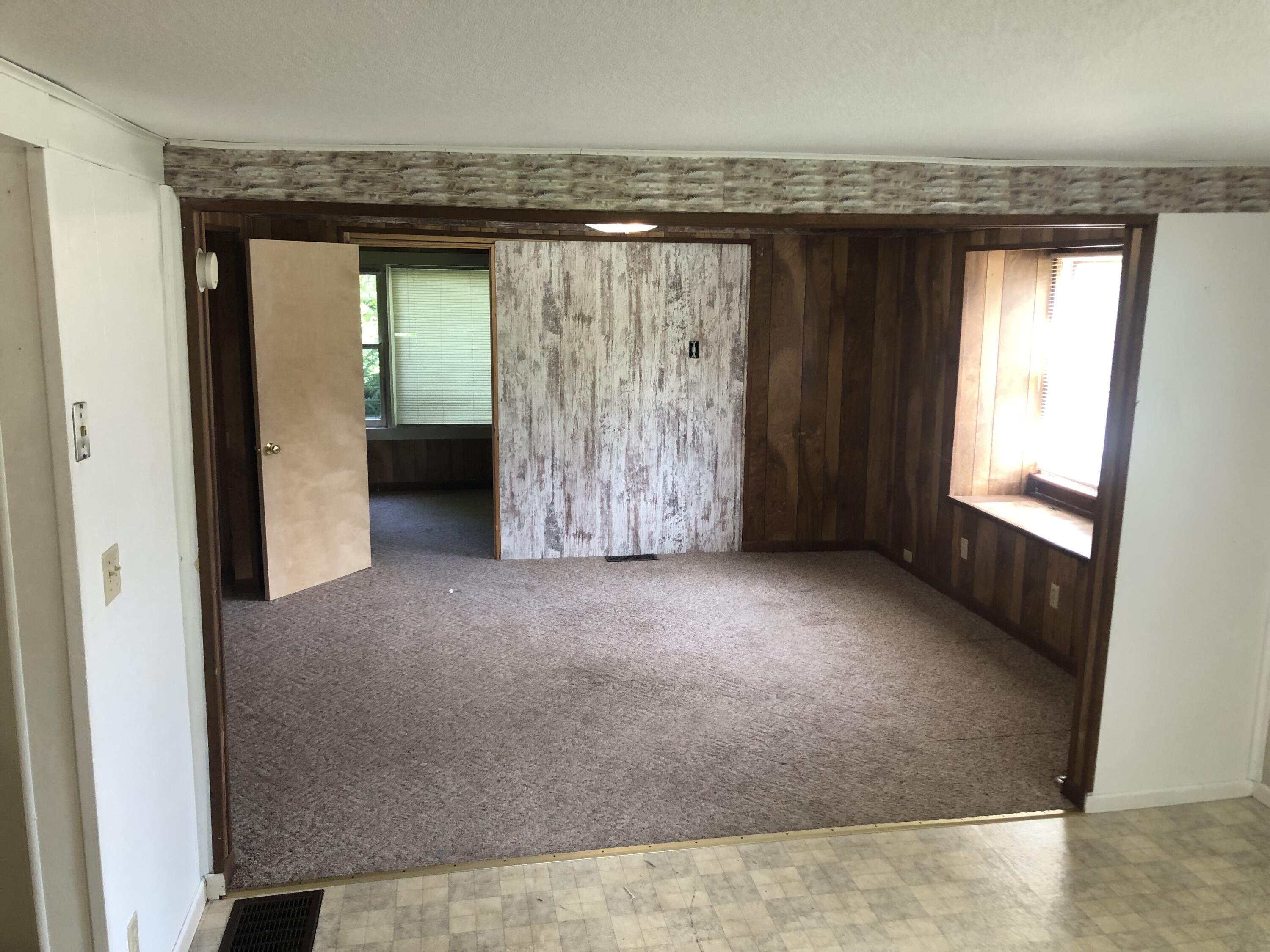 129 Phillips Street Colon, MI 49040 - Photo 11 of 16 IMG_8203