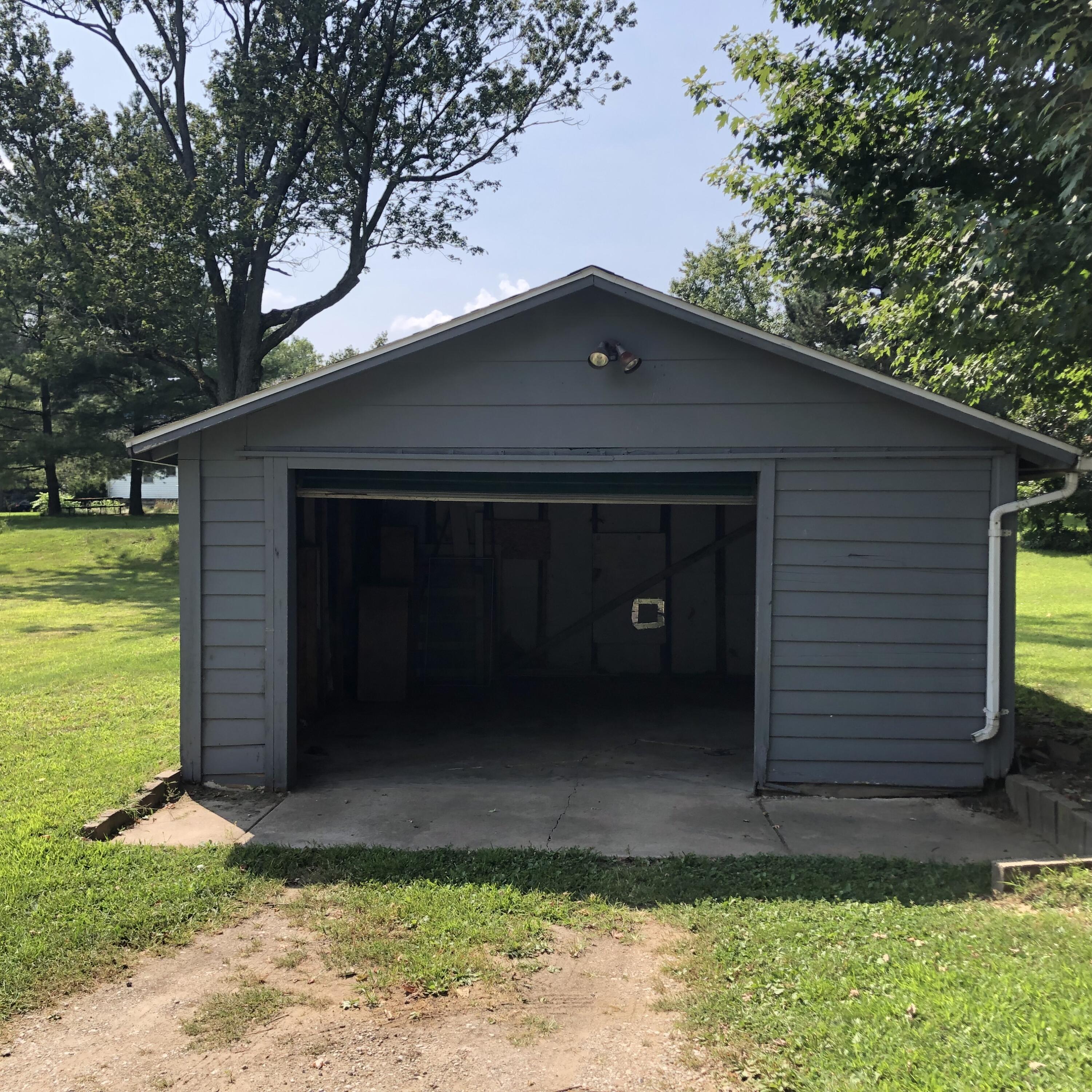 129 Phillips Street Colon, MI 49040 - Photo 16 of 16 IMG_8218