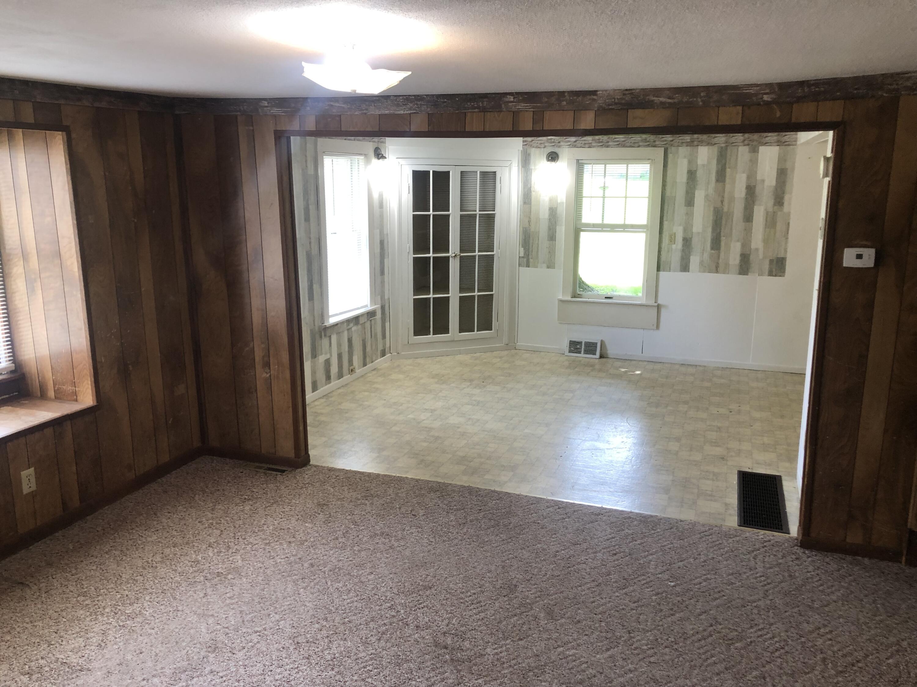129 Phillips Street Colon, MI 49040 - Photo 10 of 16 IMG_8201