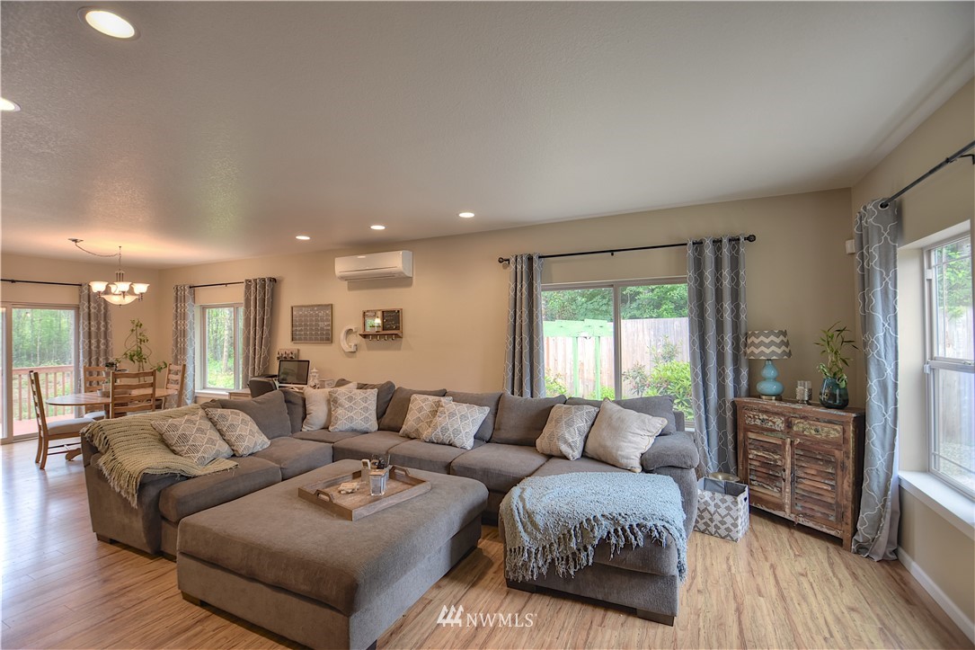11800 Littlerock Road Southwest Olympia, WA 98512 - Photo 5 of 22 Gallery Image 5