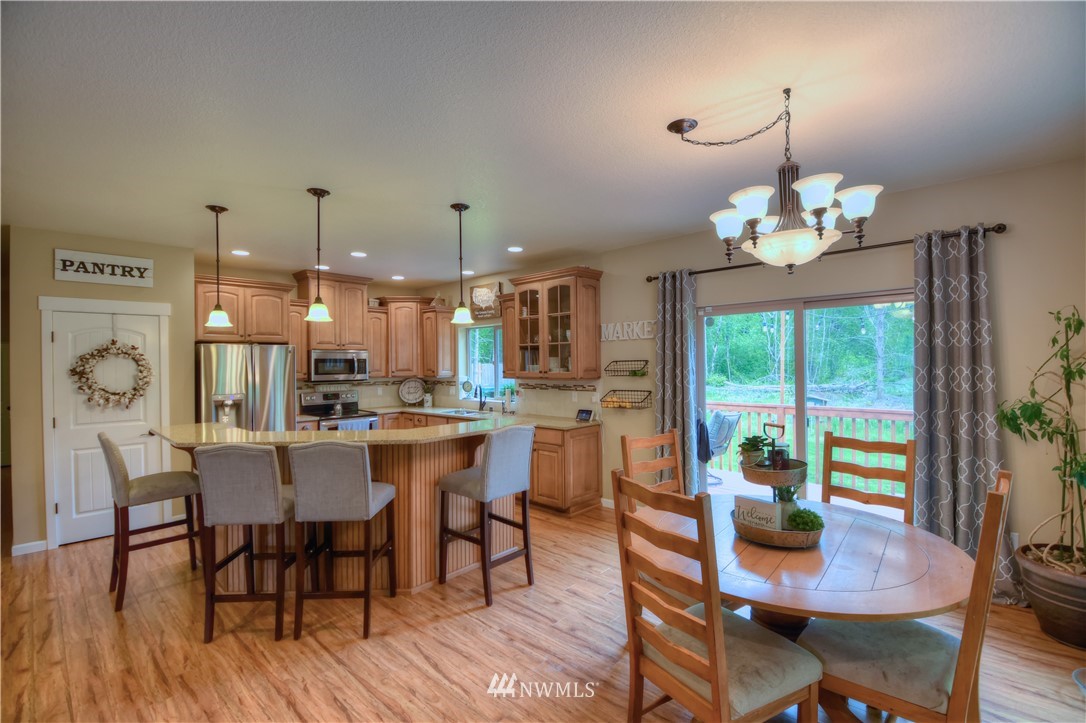 11800 Littlerock Road Southwest Olympia, WA 98512 - Photo 6 of 22 Gallery Image 6