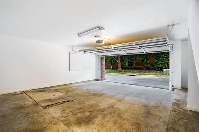 $574,900 | 2205 Canton Street, Unit 107, Dallas, TX 75201