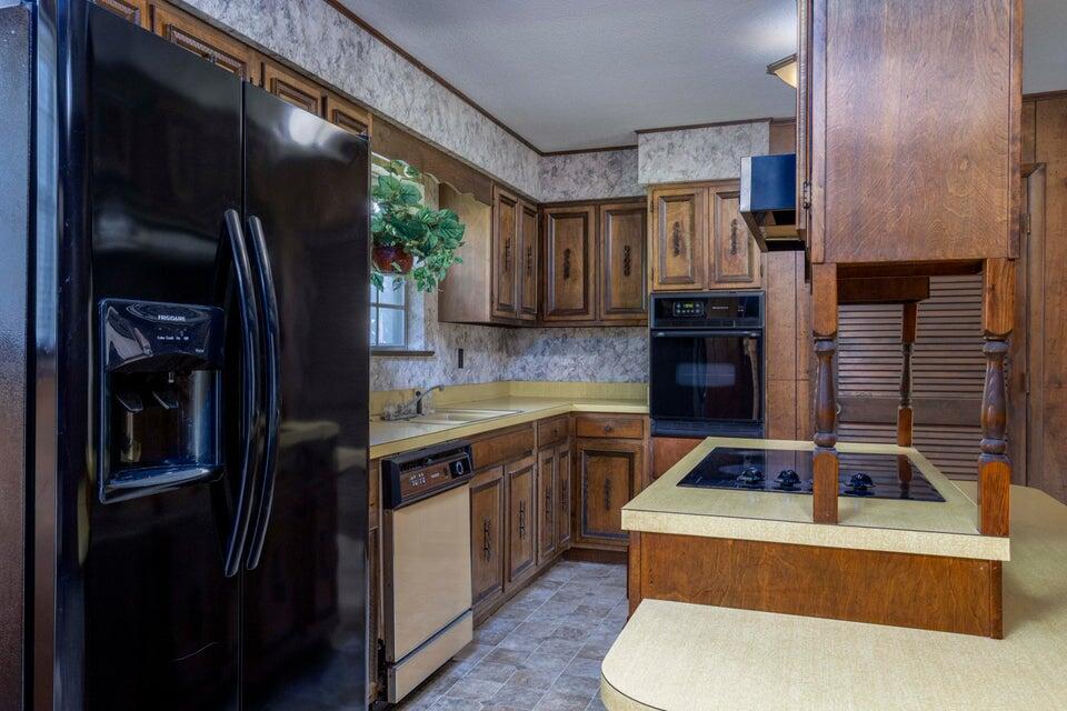 1267 Shaver Road Dayton, TN 37321 - Photo 8 of 41 Kitchen