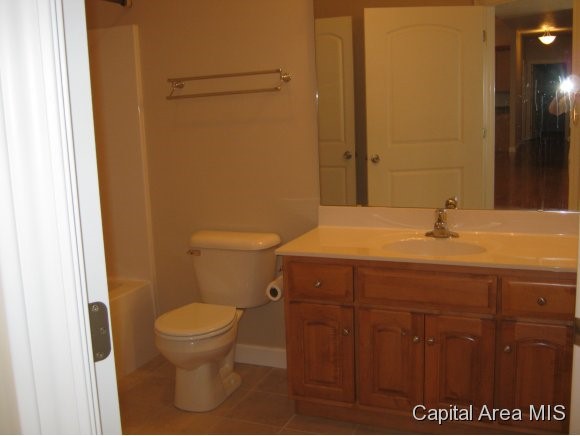 447 Brahler Lane Springfield, IL 62711 - Photo 15 of 24