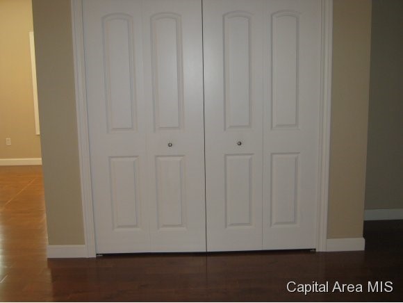 447 Brahler Lane Springfield, IL 62711 - Photo 7 of 24