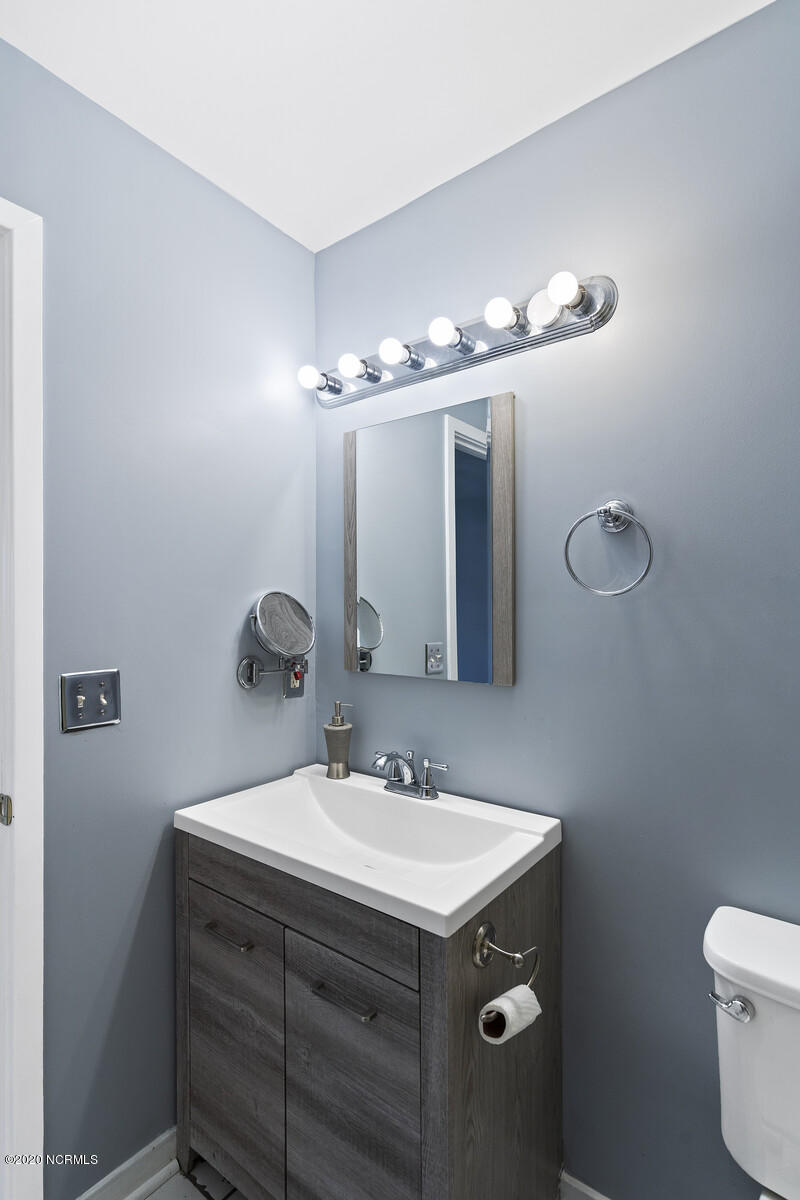 1507 Military Cutoff Road, Unit 111 Wilmington, NC 28403 - Photo 29 of 42 33_DSC05713_mls