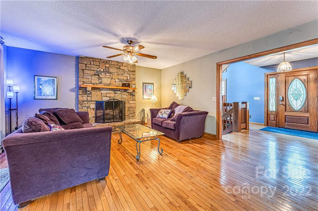 22 Barclay Road Candler, NC 28715 - Photo 17 of 48 Gallery Image 17