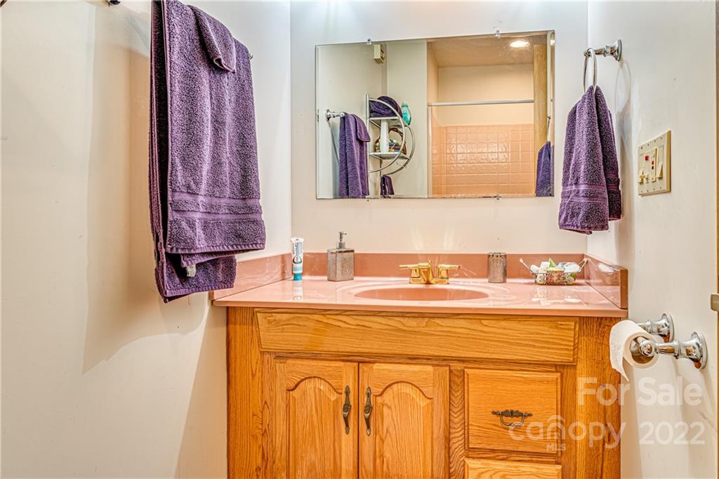 22 Barclay Road Candler, NC 28715 - Photo 40 of 48 Gallery Image 40