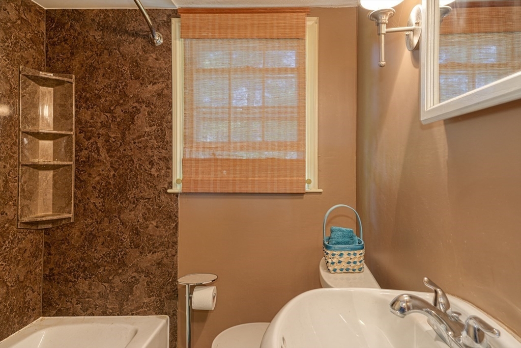6 Ridge Road Marlborough, MA 01752 - Photo 23 of 35 Gallery Image 23