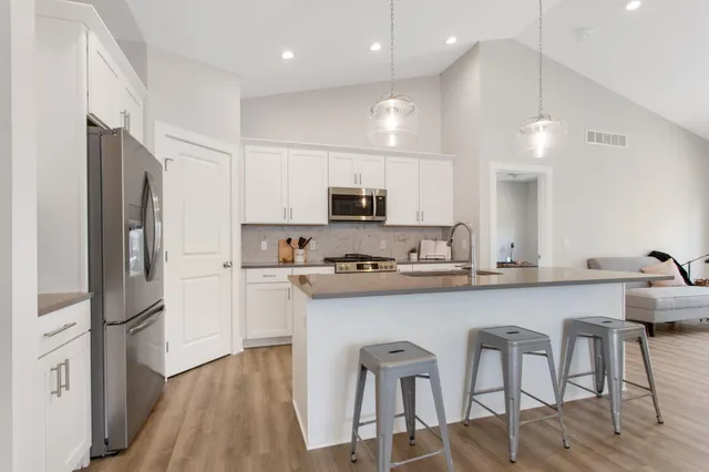 $479,900 | 1519 Eagle Shr Court, Hudsonville, MI 49426