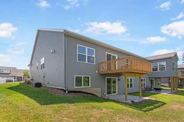 $479,900 | 1519 Eagle Shr Court, Hudsonville, MI 49426