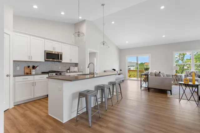 $479,900 | 1519 Eagle Shr Court, Hudsonville, MI 49426