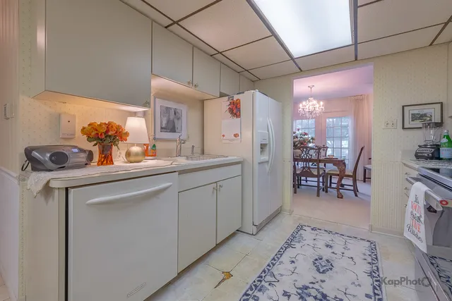 $243,000 | 3232 Chestnut Drive, Flossmoor, IL 60422