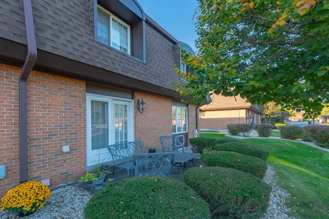 $243,000 | 3232 Chestnut Drive, Flossmoor, IL 60422