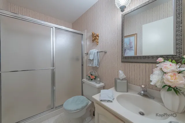 $243,000 | 3232 Chestnut Drive, Flossmoor, IL 60422