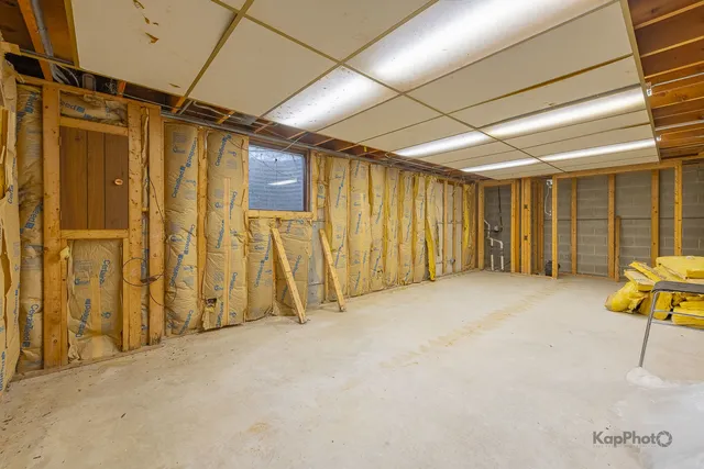 $243,000 | 3232 Chestnut Drive, Flossmoor, IL 60422