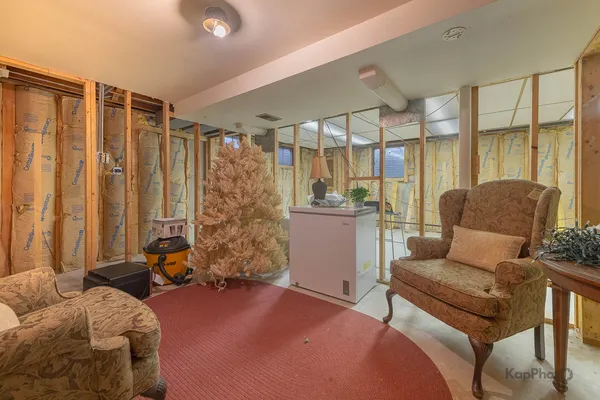 $243,000 | 3232 Chestnut Drive, Flossmoor, IL 60422