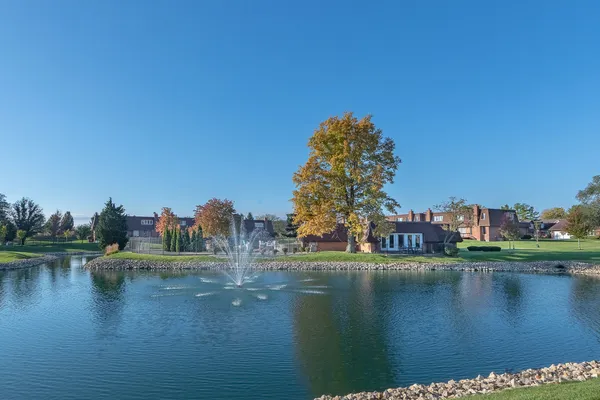 $243,000 | 3232 Chestnut Drive, Flossmoor, IL 60422