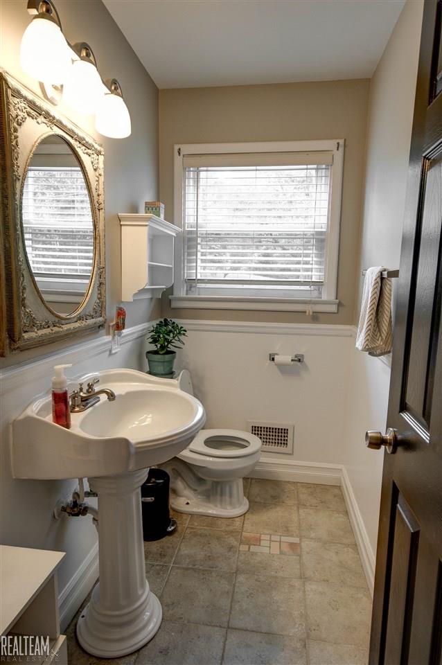 7751 South Eston Road Clarkston, MI 48348 - Photo 13 of 38 31299546-12.JPG