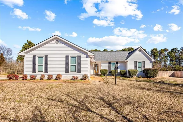 $290,000 | 11058 Hunters Lane, Hampton, GA 30228