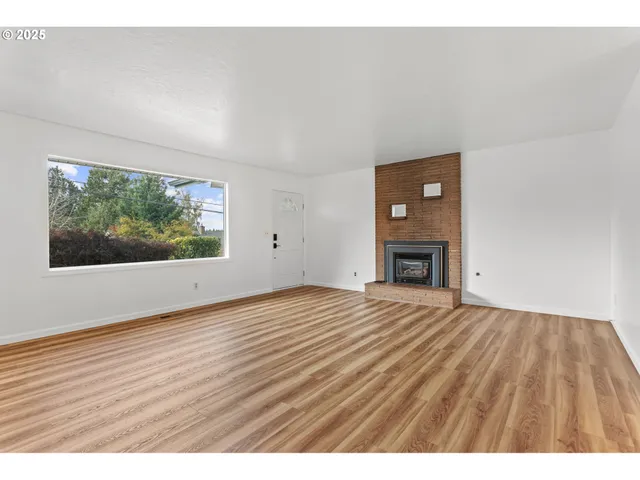 $425,000 | 930 Southeast 212th Avenue, Gresham, OR 97030