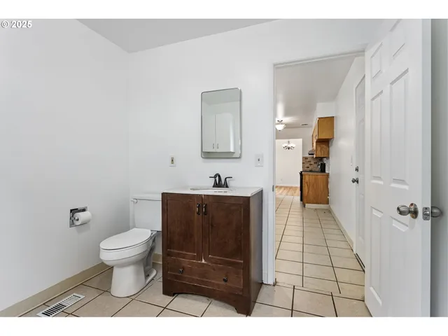 $425,000 | 930 Southeast 212th Avenue, Gresham, OR 97030