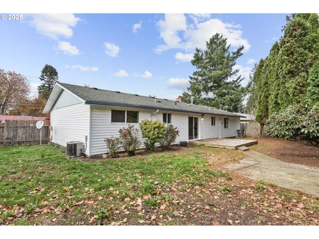 $425,000 | 930 Southeast 212th Avenue, Gresham, OR 97030