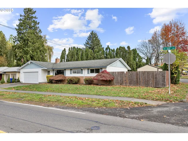 $425,000 | 930 Southeast 212th Avenue, Gresham, OR 97030
