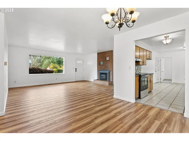 $425,000 | 930 Southeast 212th Avenue, Gresham, OR 97030