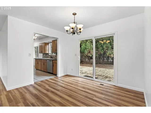 $425,000 | 930 Southeast 212th Avenue, Gresham, OR 97030