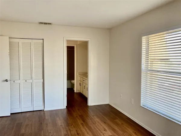 $1,275 | 5008 Manatee Avenue West, Unit 1, Bradenton, FL 34209