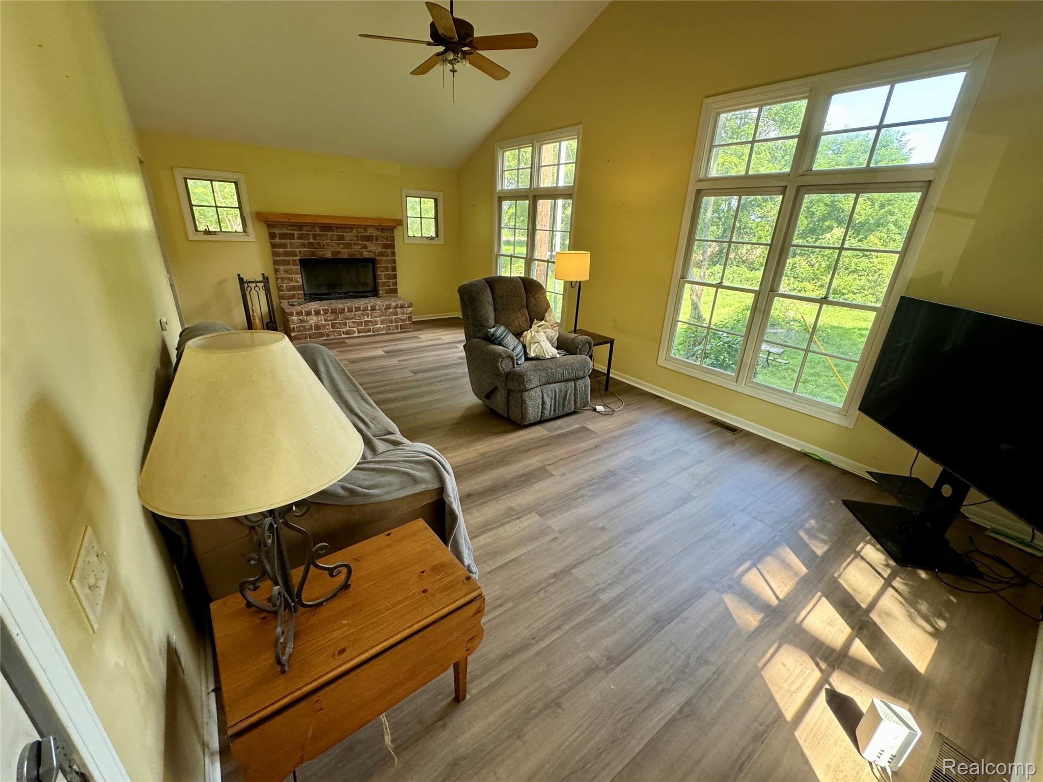 8650 Oakhill Road Clarkston, MI 48348 - Photo 3 of 31 IMG_7572.jpeg