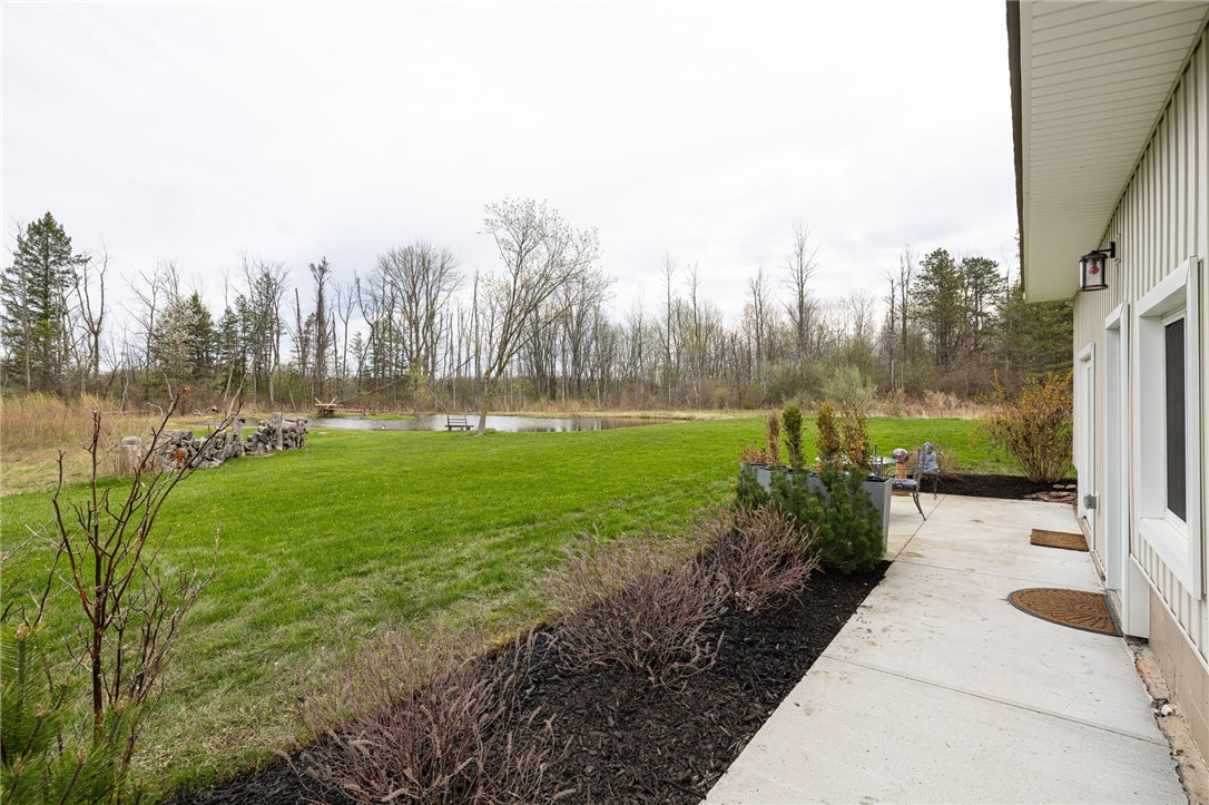1236 Salt Road Webster, NY 14580 - Photo 10 of 49