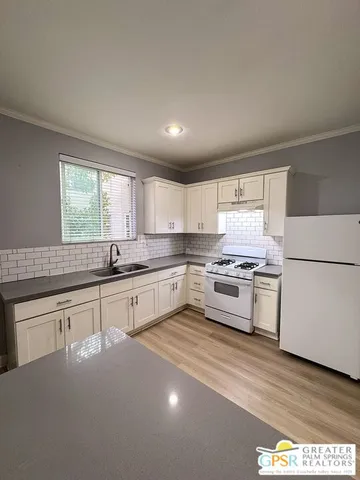 $1,550 | 446 South Rampart Boulevard, Los Angeles, CA 90057