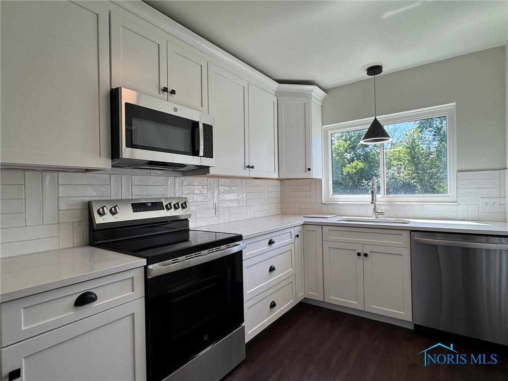 2237 Evergreen Road, Unit 3 Toledo, OH 43606 - Photo 7 of 23 Gallery Image 7