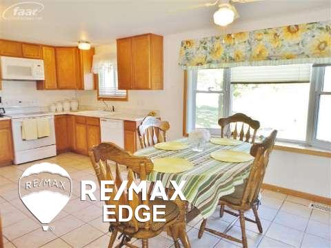 4532 North Washburn Road Davison, MI 48423 - Photo 12 of 61 20375781-11.JPG