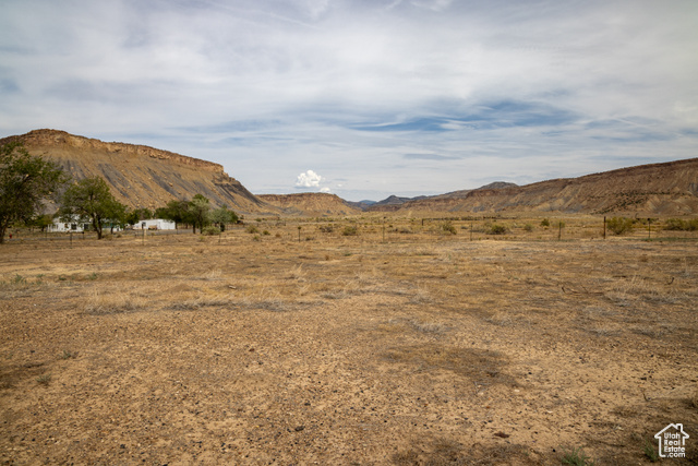 68 King Street Thompson, UT 84540 - Photo 3 of 23