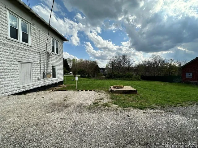 $569,900 | 7045 Corydon Junction Road Northeast, New Salisbury, IN 47161