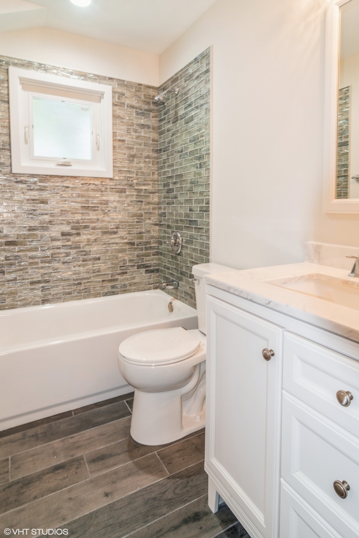 29 South Delaplaine Road Riverside, IL 60546 - Photo 13 of 40