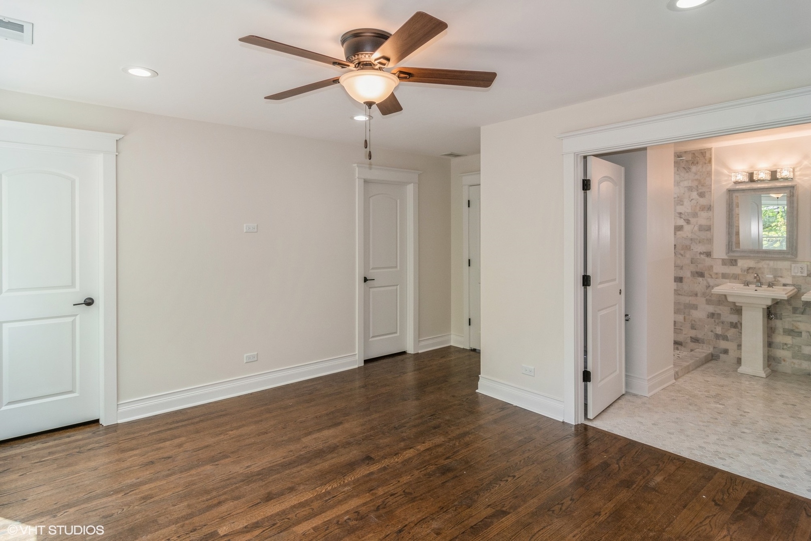 29 South Delaplaine Road Riverside, IL 60546 - Photo 20 of 40