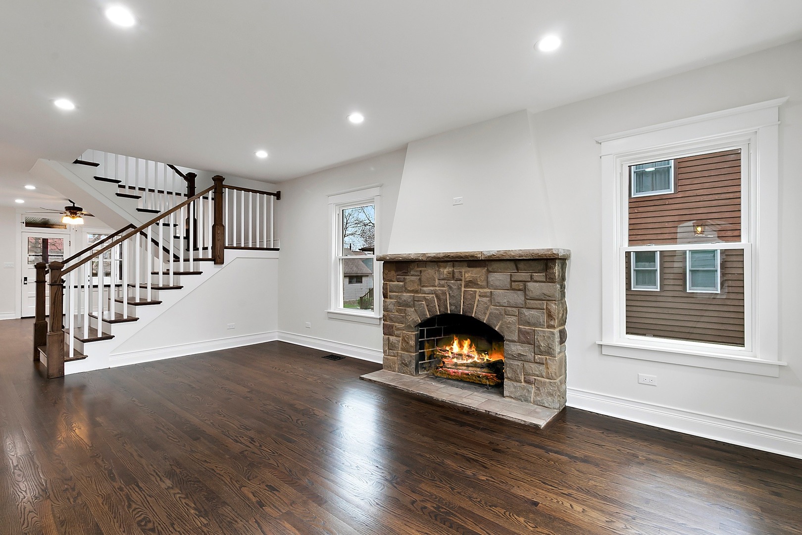 29 South Delaplaine Road Riverside, IL 60546 - Photo 3 of 40