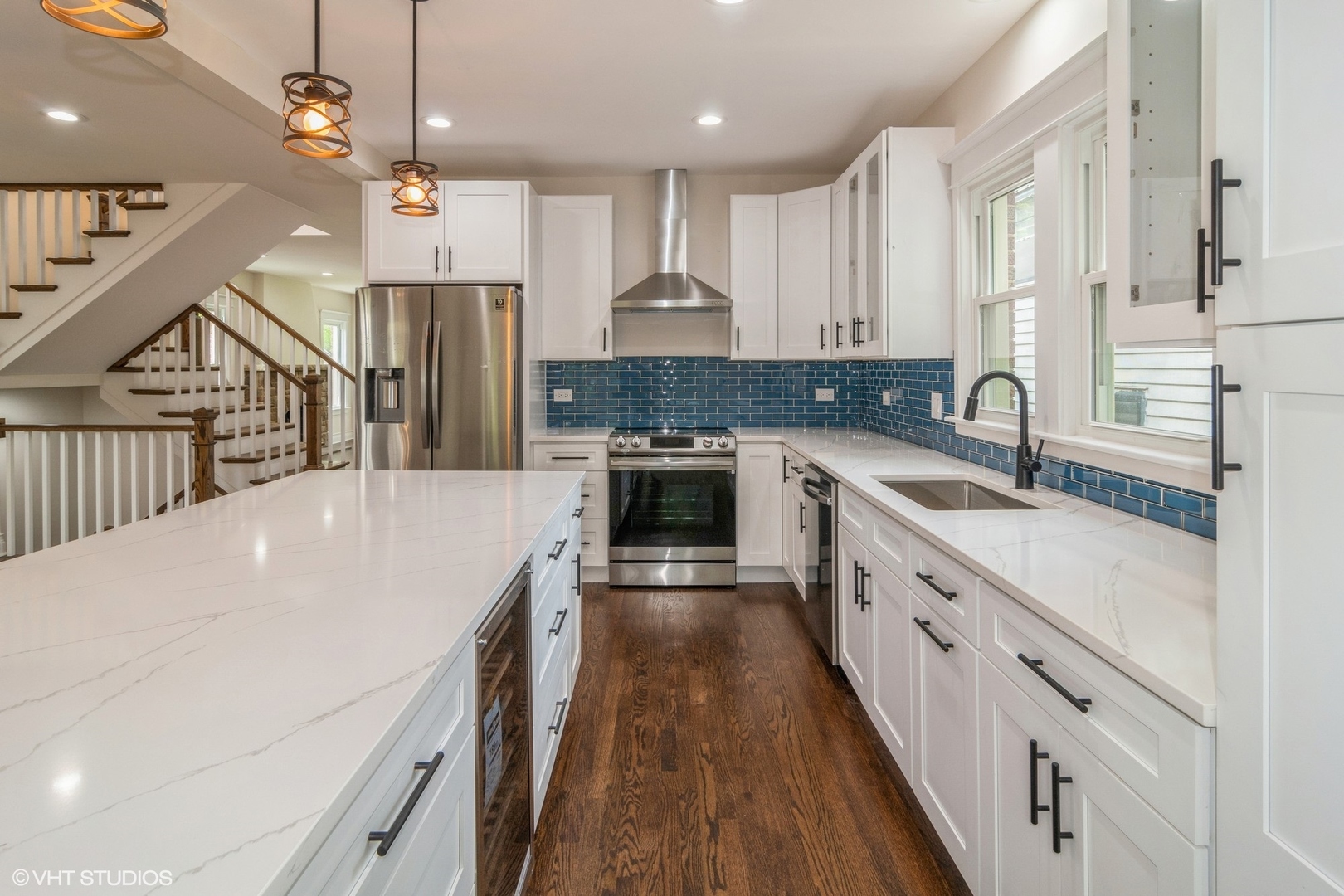 29 South Delaplaine Road Riverside, IL 60546 - Photo 6 of 40