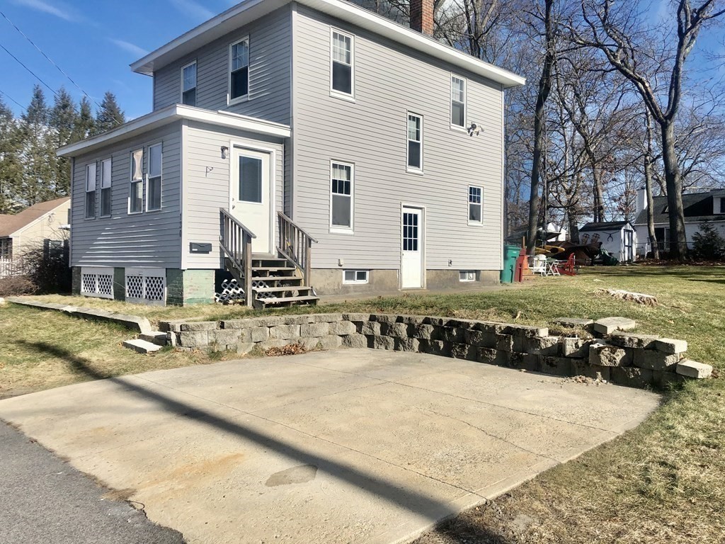 130 Van Greenby Road Lowell, MA 01851 - Photo 3 of 37 Gallery Image 3