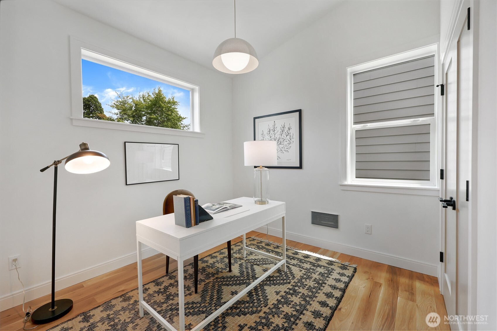 8738 13th Avenue Northwest Seattle, WA 98117 - Photo 16 of 27