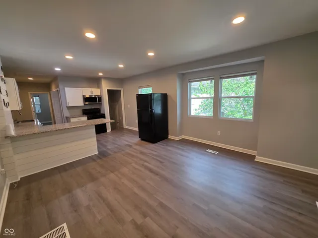 $1,025 | 836 Lasalle Street, Indianapolis, IN 46201