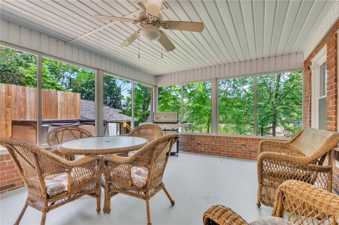 400 Arcadia Drive Anderson, SC 29621 - Photo 30 of 43 This inviting screened porch provides a perfect spot for relaxation and outdoor entertaining.