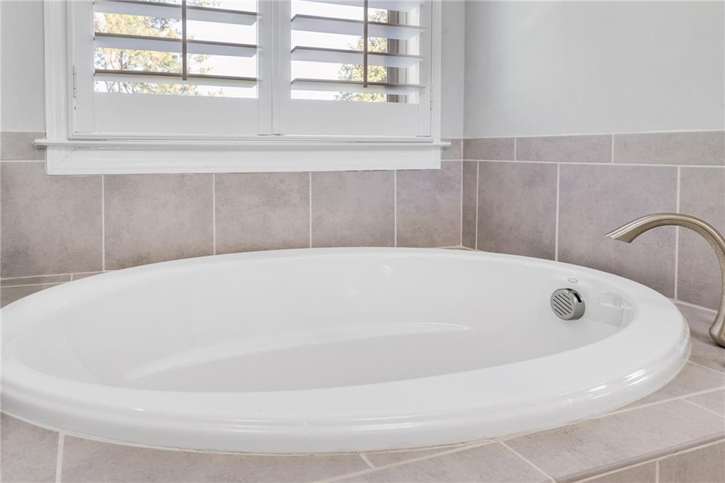 3587 Parkside Way Brookhaven, GA 30319 - Photo 18 of 33