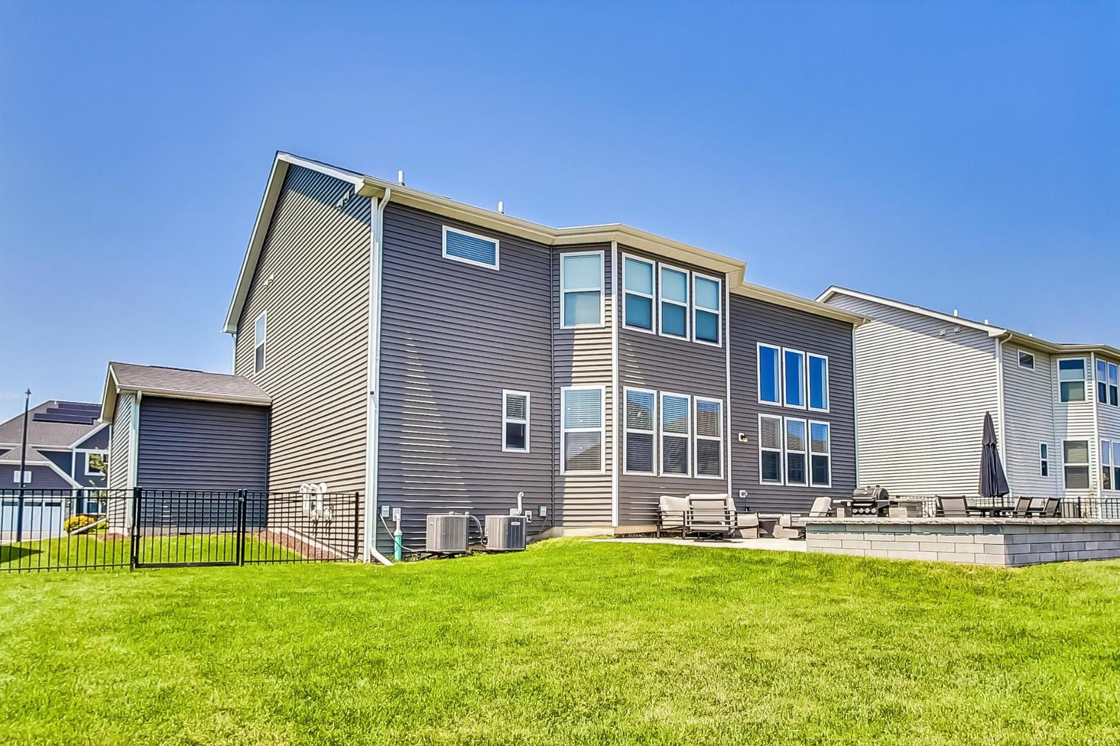2304 Corn Lily Road Naperville, IL 60564 - Photo 55 of 65 Gallery Image 55
